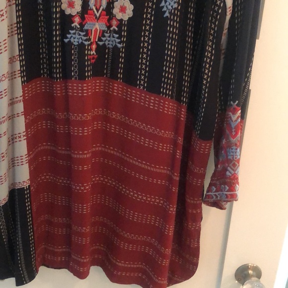 Johnny was top with embroidery. - Picture 5 of 8